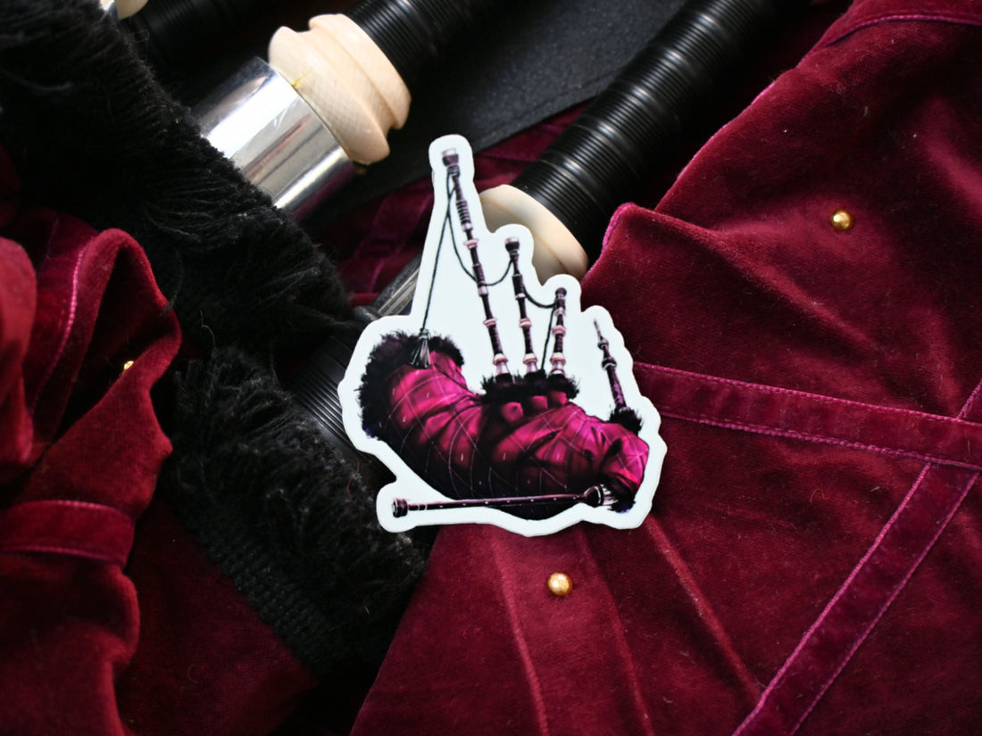 Bagpipe sticker – Ally the Piper